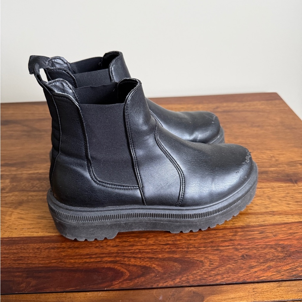 Steve Madden Boots